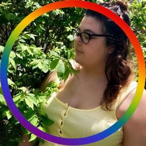 Meet your Posher, Izzy